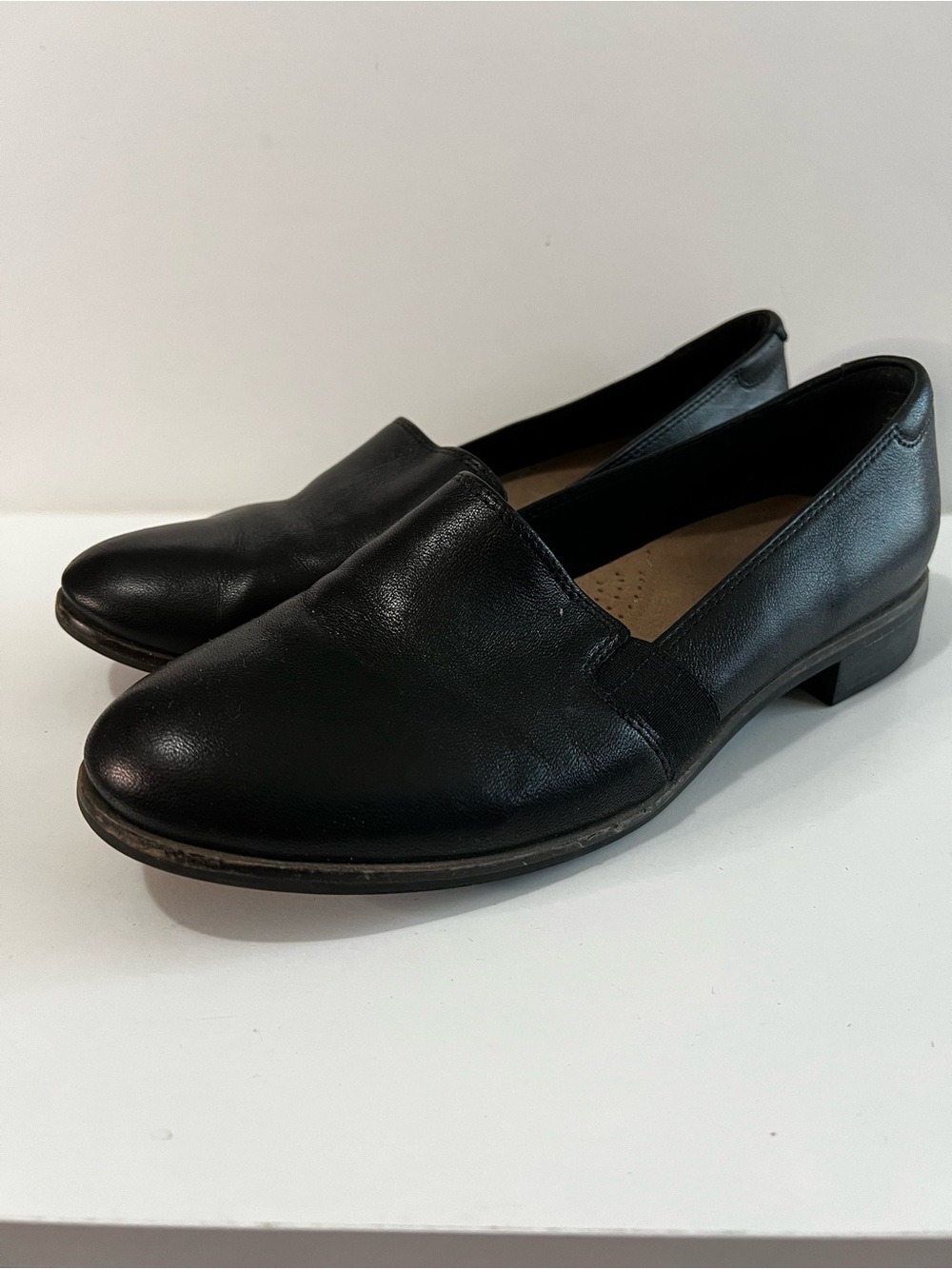 Clarks Trish Diva Black Leather Comfort Loafers Slip On Shoes - Picture 3 of 9
